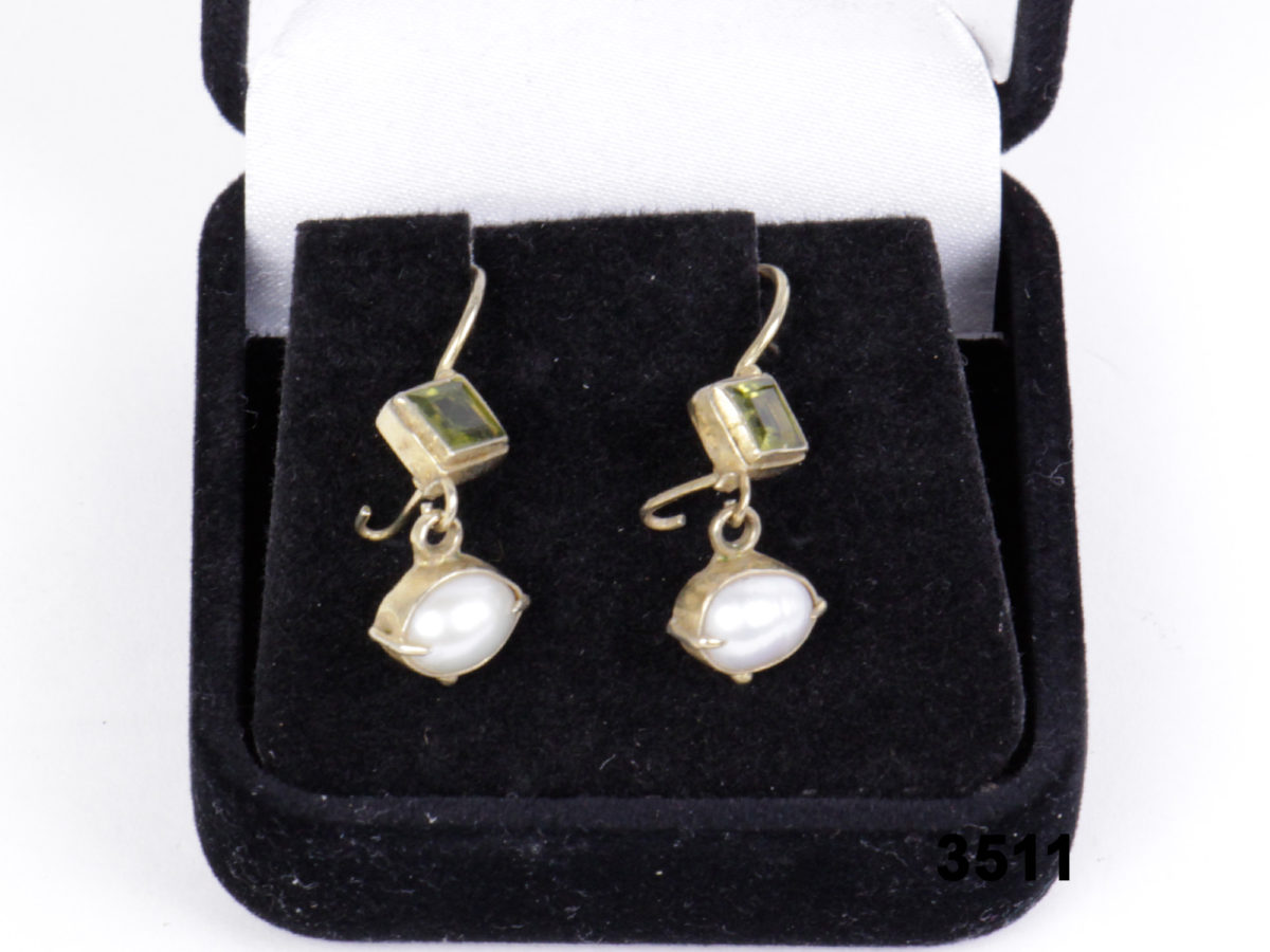 Gilt silver dangle earrings with peridot & pearl from antiques of kingston
