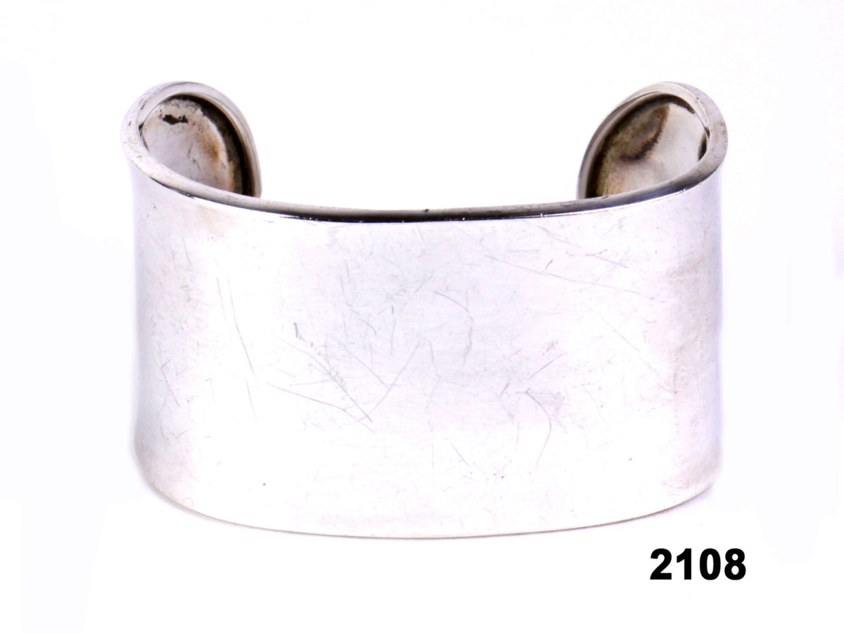 Front view of 925 Sterling silver chunky cuff bangle from Antiques of Kingston.