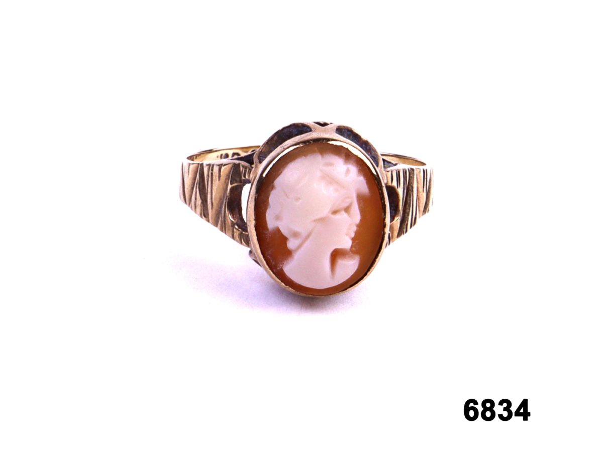 London assayed 9 carat Gold cameo ring from Antiques of Kingston