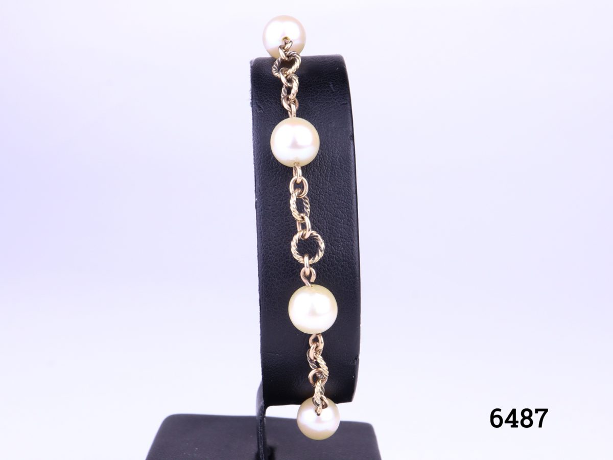 Vintage 9 carat gold bracelet with pearls from Antiques of kingston