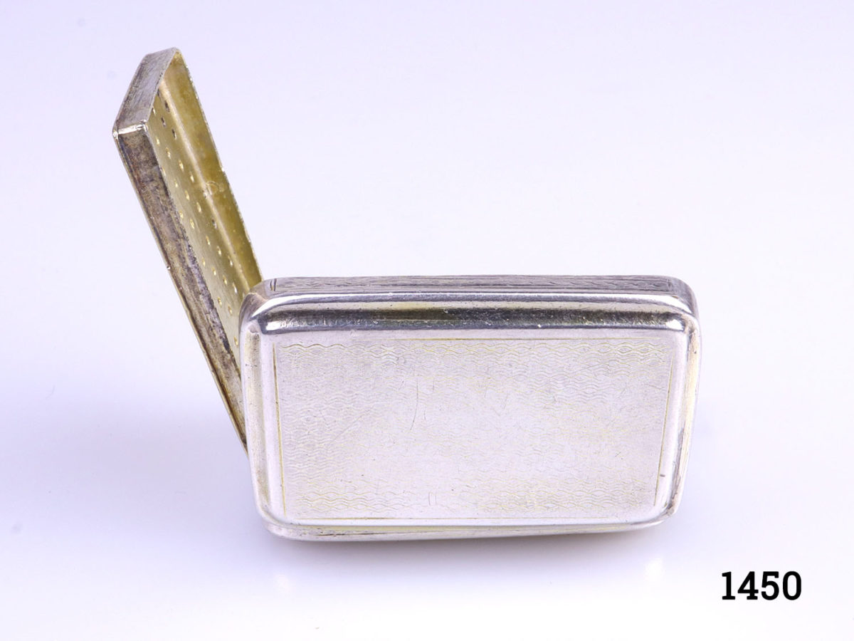 c1810 George III solid sterling silver vinaigrette with gilt interior. Birmingham assayed by John Shaw (1803-1825) Photo of vinaigrette open showing lid side