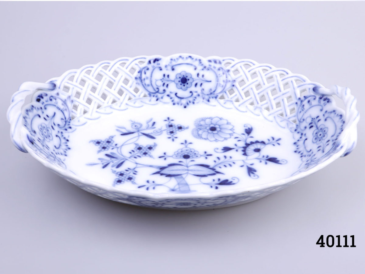 c20th Century blue & white Meissen basket dish by Carl Teichert c1882-1929 Measures 160mm long at base by 105mm wide Photo of dish on a flat surface shown from a slightly raised angle