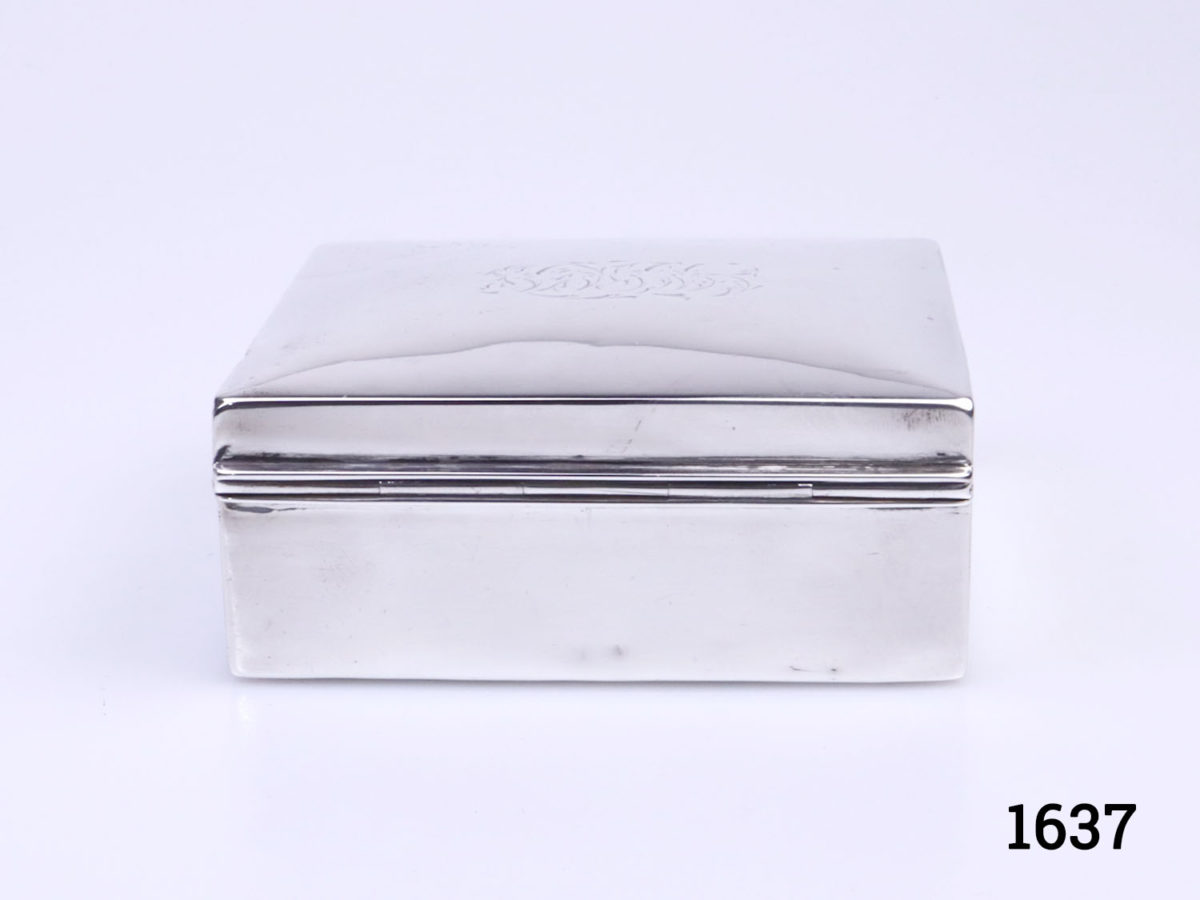 c1905 London assayed sterling silver covered box by W.M.Comyns. Fully hallmarked to the side of the box. A few small dents around the box. Main photo showing the box from a slightly raised front view