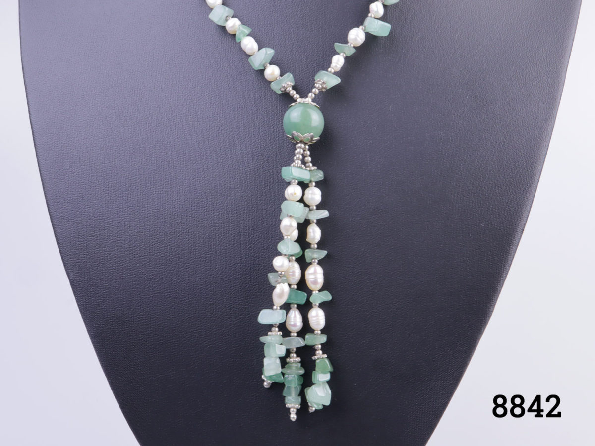 Vintage freshwater pearl and aventurine beads necklace with tassel pendant. Tassel drop length 90mm Close up photo of the tassel