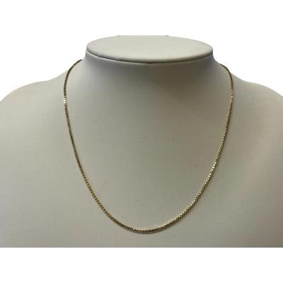 18 karat gold vintage box chain necklace. Classic box chain necklace in 18 karat gold. Hallmarked 750 for 18kt gold to clasp. Main photo of necklace displayed on a stand and shown forward facing.